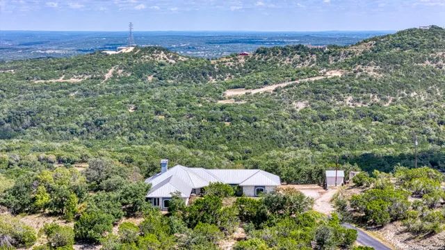 $2,750,000 | 305 Spanish Pass Road, Boerne, TX 78006