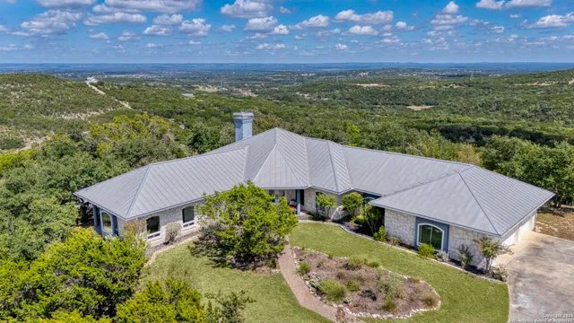 $2,750,000 | 305 Spanish Pass Road, Boerne, TX 78006