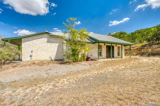 $2,750,000 | 305 Spanish Pass Road, Boerne, TX 78006