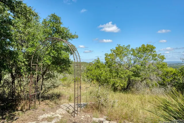$2,750,000 | 305 Spanish Pass Road, Boerne, TX 78006