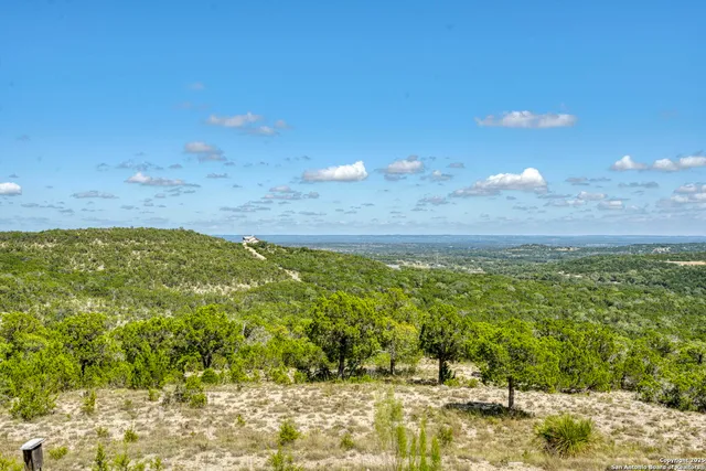 $2,750,000 | 305 Spanish Pass Road, Boerne, TX 78006