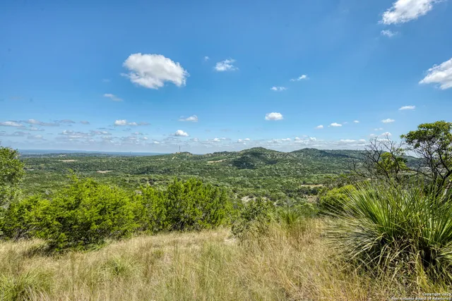 $2,750,000 | 305 Spanish Pass Road, Boerne, TX 78006