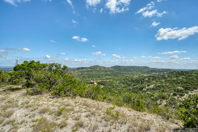 $2,750,000 | 305 Spanish Pass Road, Boerne, TX 78006