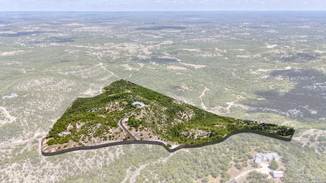 $2,750,000 | 305 Spanish Pass Road, Boerne, TX 78006