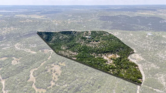 $2,750,000 | 305 Spanish Pass Road, Boerne, TX 78006