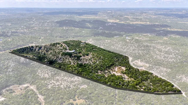 $2,750,000 | 305 Spanish Pass Road, Boerne, TX 78006