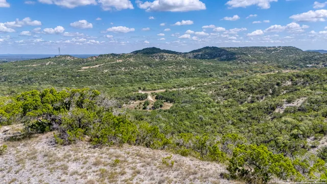 $2,750,000 | 305 Spanish Pass Road, Boerne, TX 78006