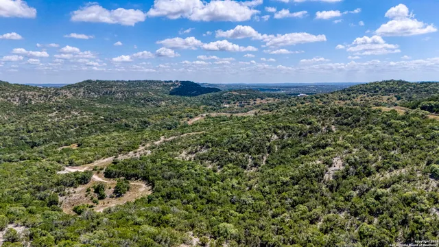 $2,750,000 | 305 Spanish Pass Road, Boerne, TX 78006