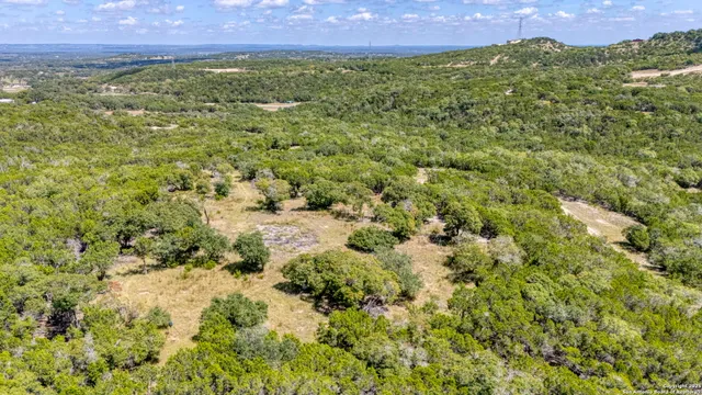 $2,750,000 | 305 Spanish Pass Road, Boerne, TX 78006