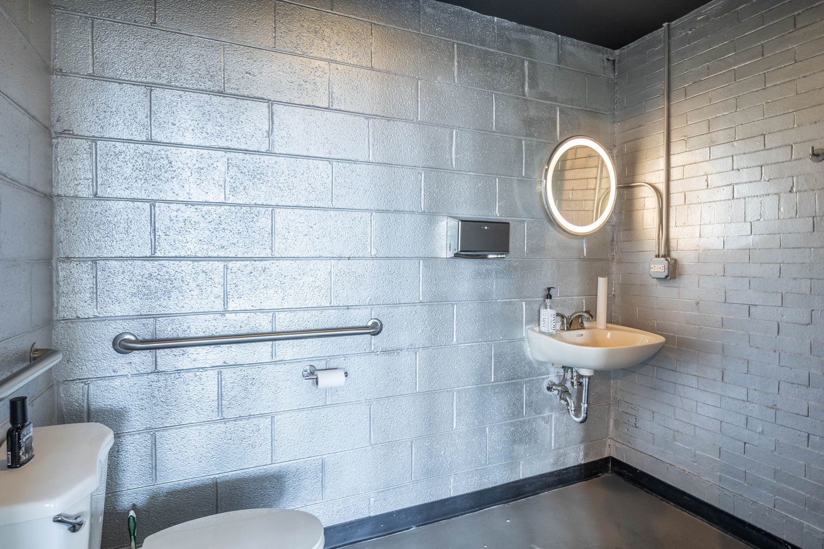 3348 North Pulaski Road Chicago, IL 60641 - Photo 13 of 35