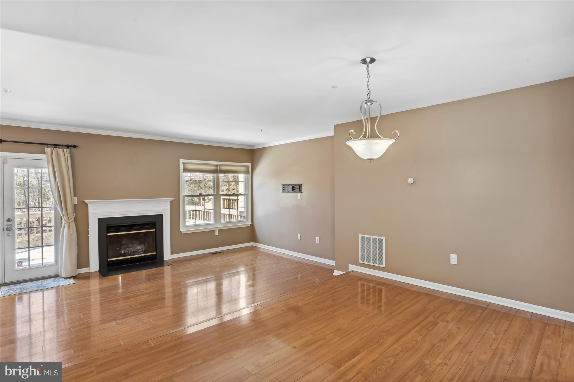 18535 Clovercrest Circle Olney, MD 20832 - Photo 12 of 91 Dining Room