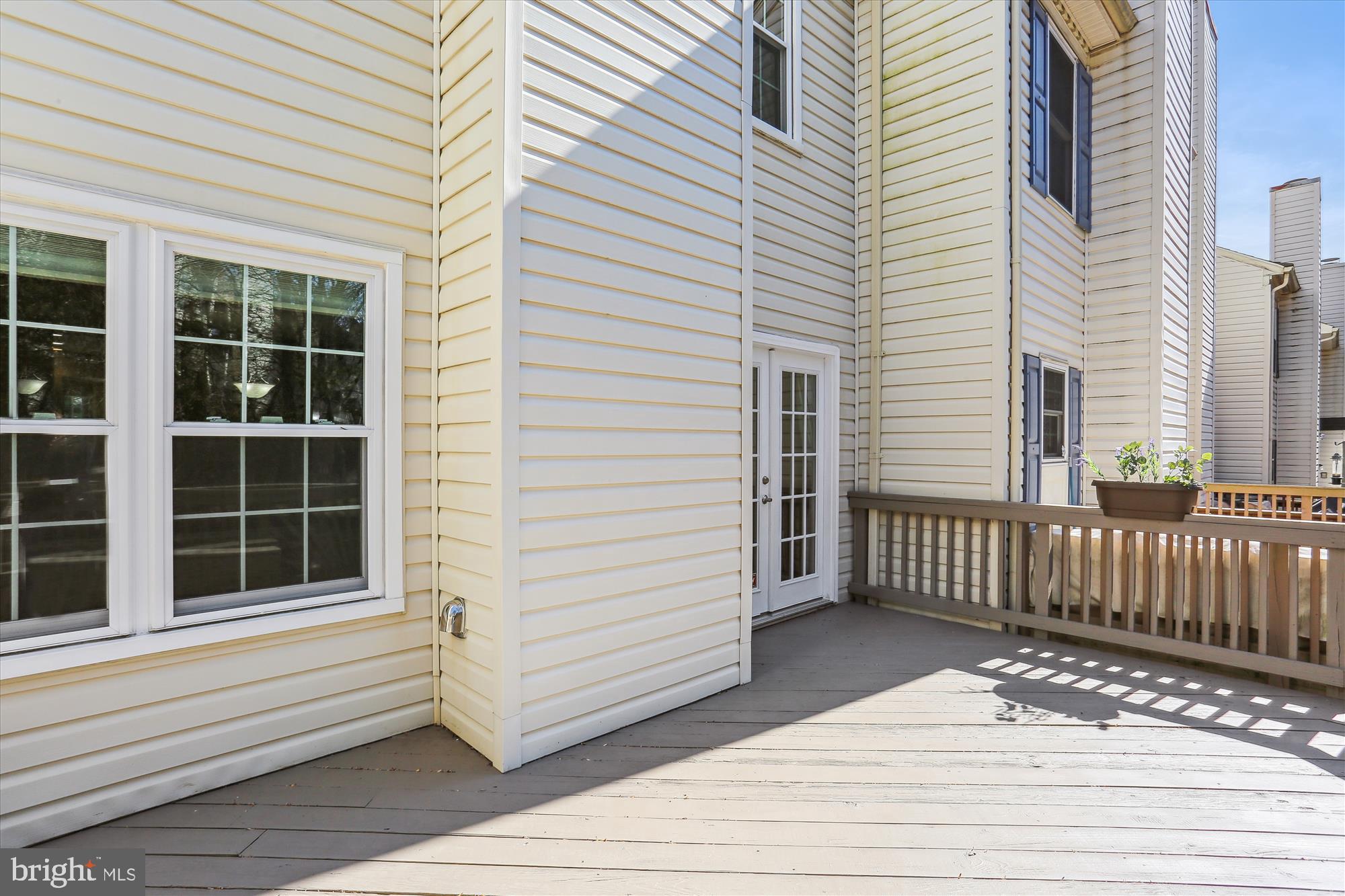 18535 Clovercrest Circle Olney, MD 20832 - Photo 25 of 91 Deck