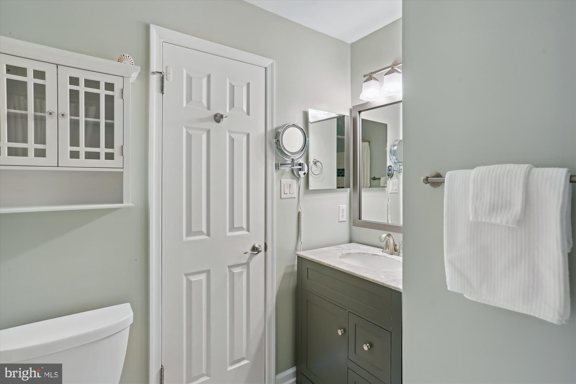 18535 Clovercrest Circle Olney, MD 20832 - Photo 34 of 91 Primary Bath