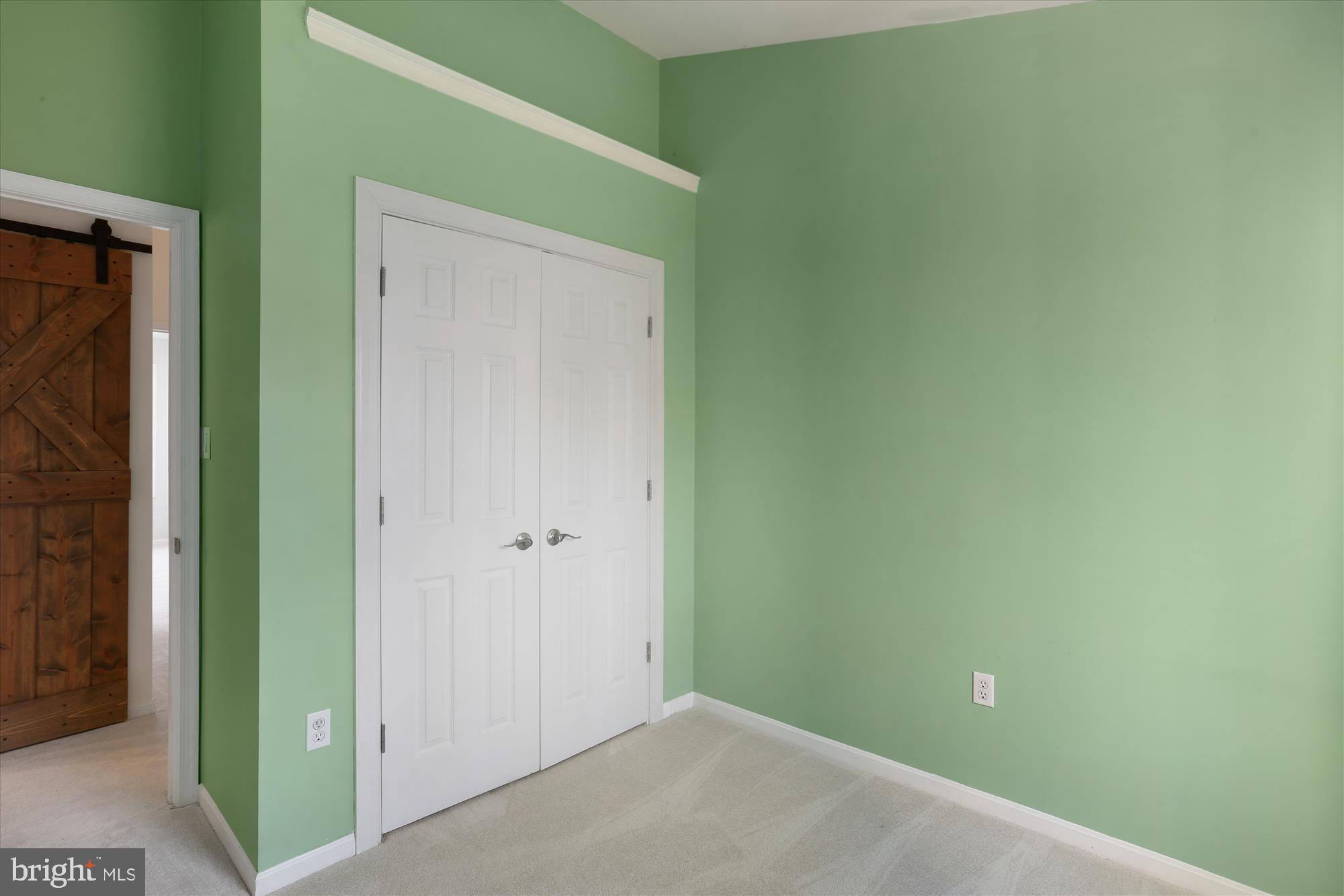 18535 Clovercrest Circle Olney, MD 20832 - Photo 38 of 91 Bedroom