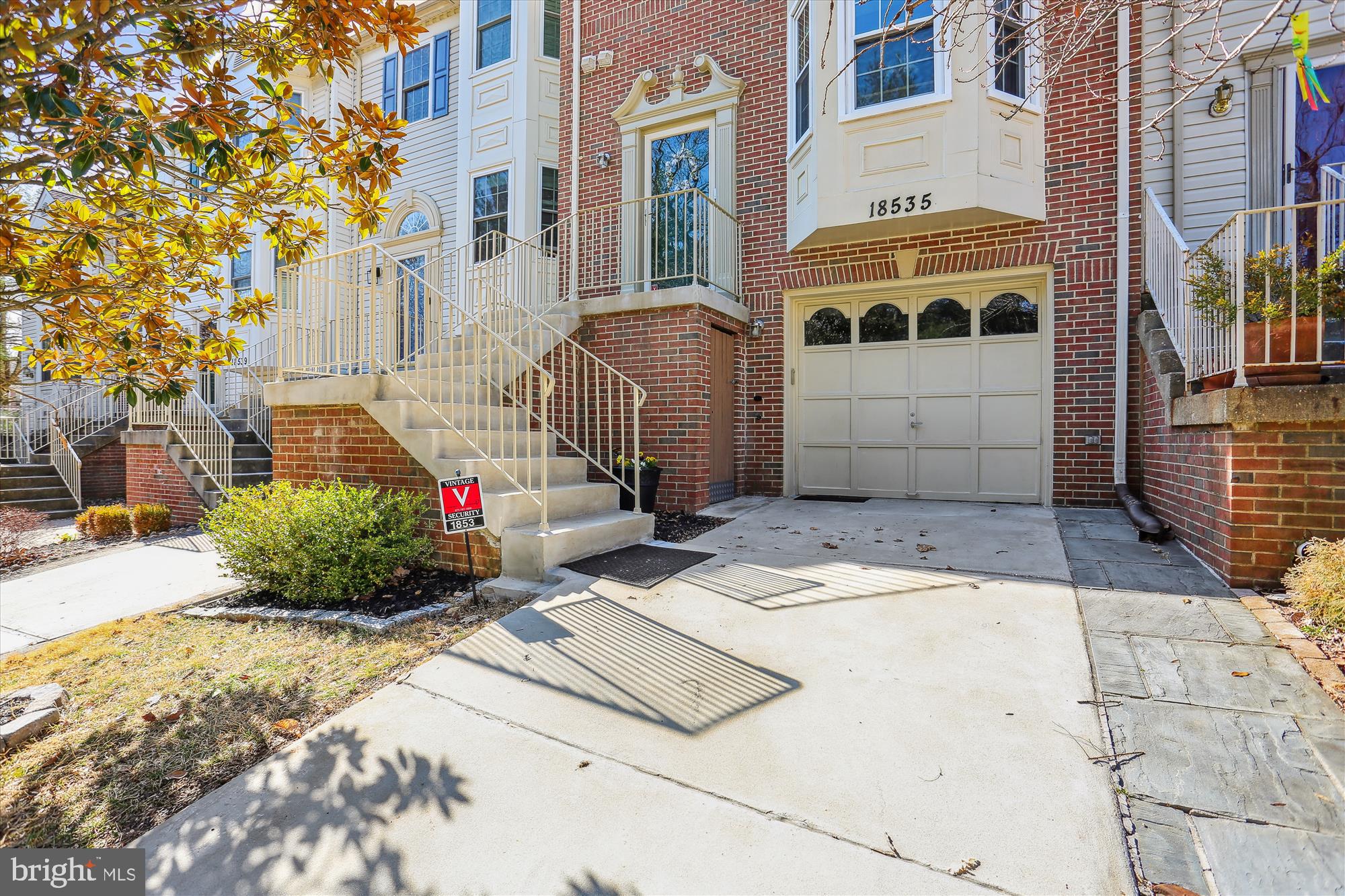 18535 Clovercrest Circle Olney, MD 20832 - Photo 60 of 91 Driveway