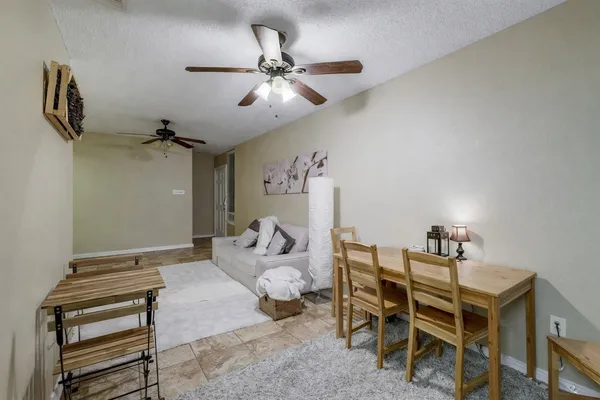 $1,800 | 2409 Leon Street, Unit 102, Austin, TX 78705