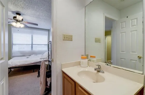 $1,800 | 2409 Leon Street, Unit 102, Austin, TX 78705