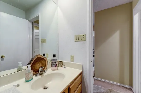 $1,800 | 2409 Leon Street, Unit 102, Austin, TX 78705