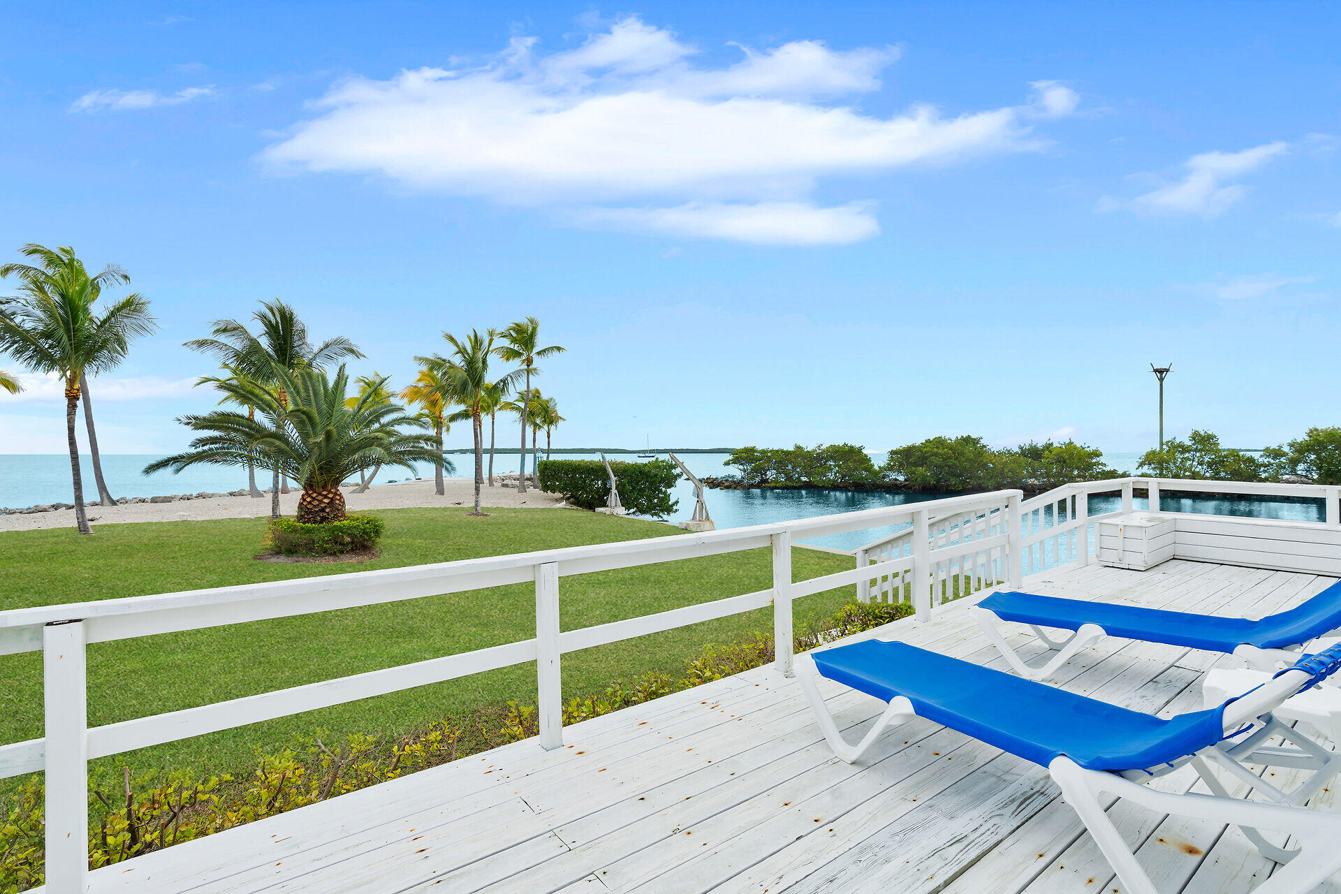 76 Ocean Drive Key Largo, FL 33037 - Photo 30 of 59 Outside Deck