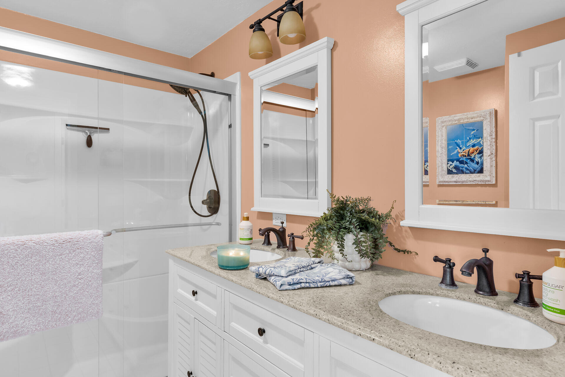 76 Ocean Drive Key Largo, FL 33037 - Photo 35 of 59 2nd Bath