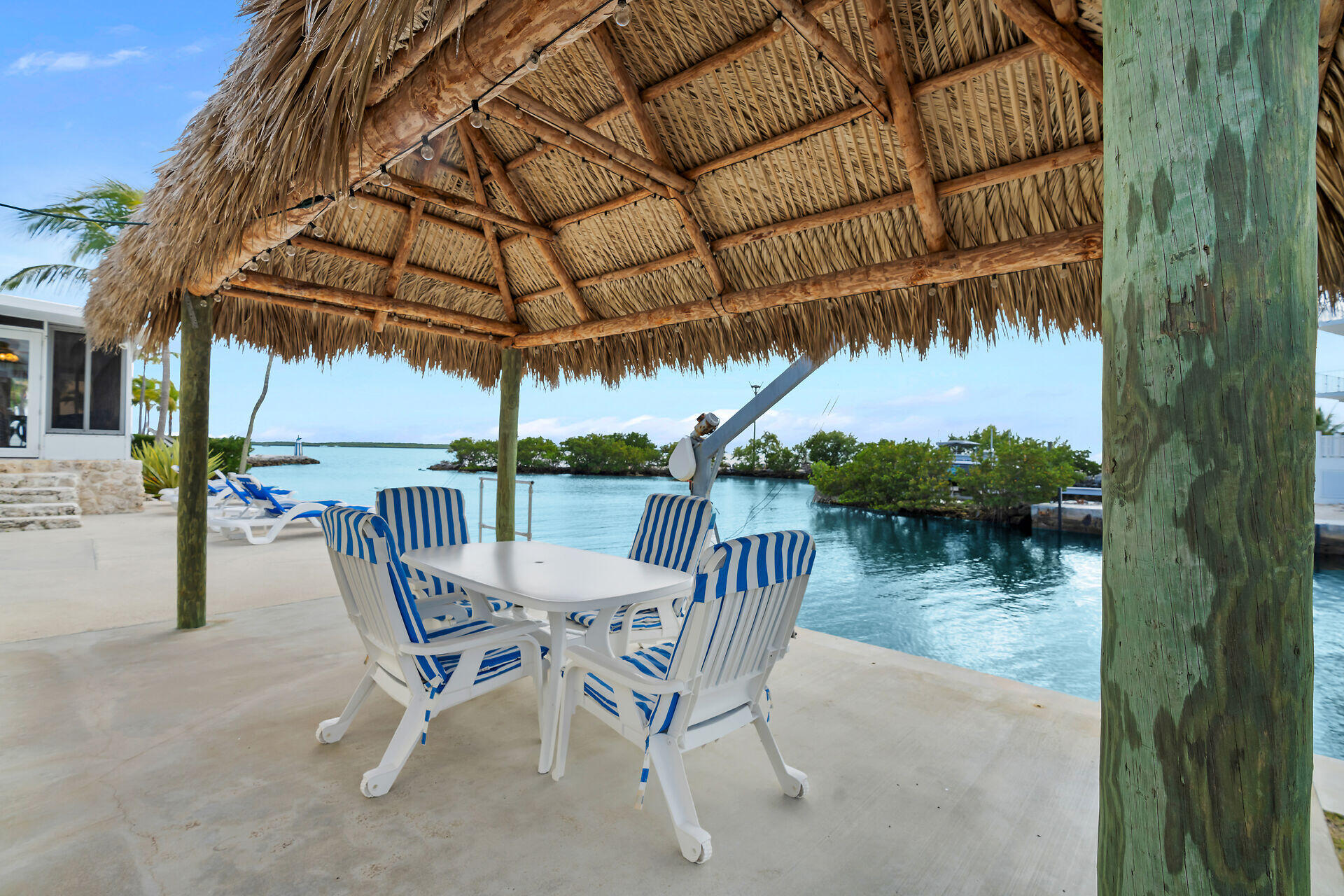 76 Ocean Drive Key Largo, FL 33037 - Photo 40 of 59 Tiki Hut