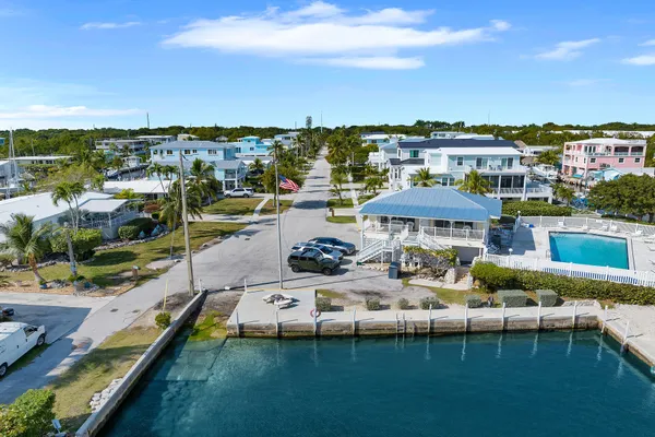 $3,700,000 | 76 Ocean Drive, Key Largo, FL 33037