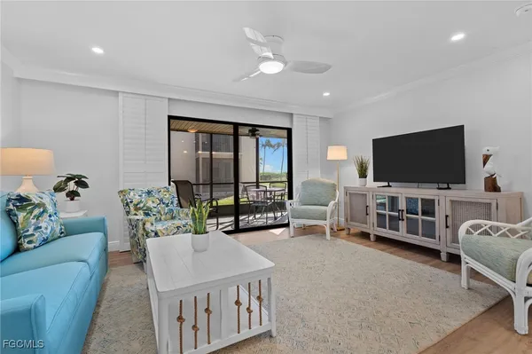 $799,000 | 845 East Gulf Drive, Unit 121, Sanibel, FL 33957