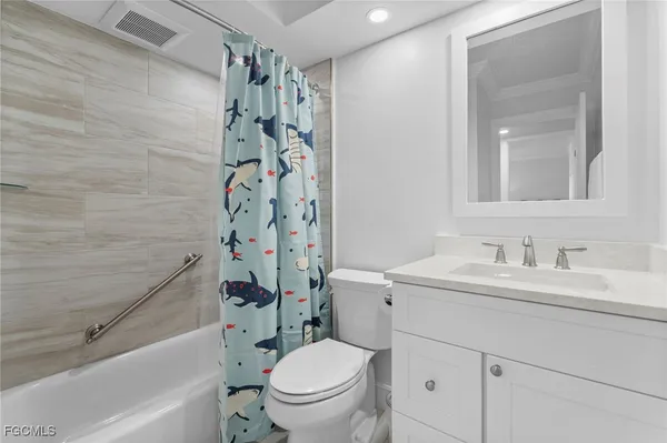 $799,000 | 845 East Gulf Drive, Unit 121, Sanibel, FL 33957