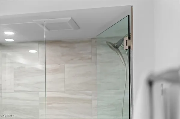 $799,000 | 845 East Gulf Drive, Unit 121, Sanibel, FL 33957