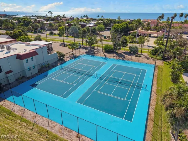 $799,000 | 845 East Gulf Drive, Unit 121, Sanibel, FL 33957