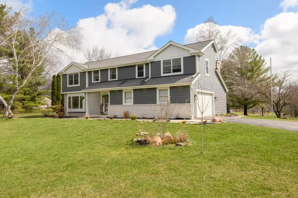 $725,000 | W301S3618 Snowdon Drive, Genesee, WI 53189