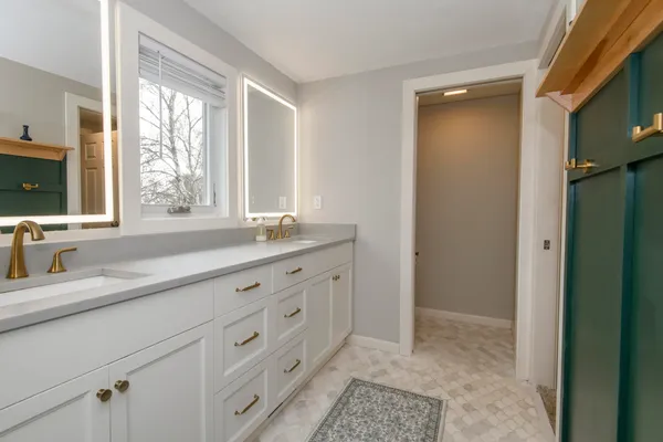 $725,000 | W301S3618 Snowdon Drive, Genesee, WI 53189