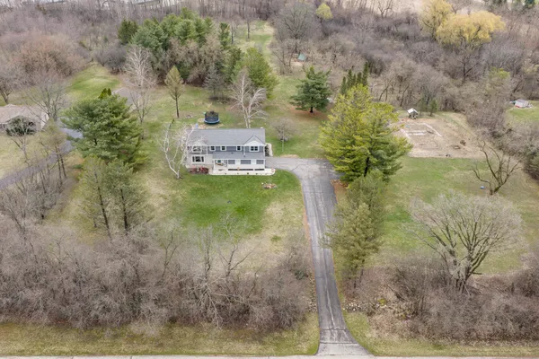 $725,000 | W301S3618 Snowdon Drive, Genesee, WI 53189