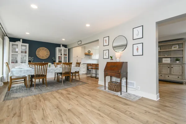 $725,000 | W301S3618 Snowdon Drive, Genesee, WI 53189