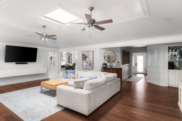 $785,000 | 10218 Braemar Drive, Austin, TX 78747