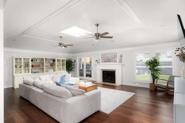 $785,000 | 10218 Braemar Drive, Austin, TX 78747