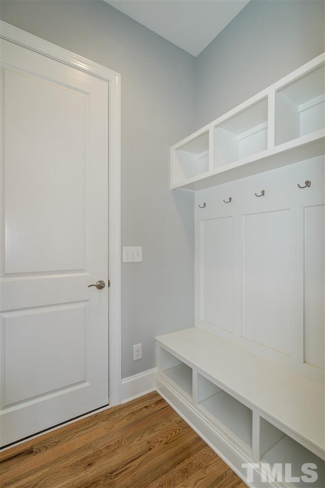 5020 Fanyon Way, Unit 17 Raleigh, NC 27612 - Photo 5 of 25 Gallery Image 5