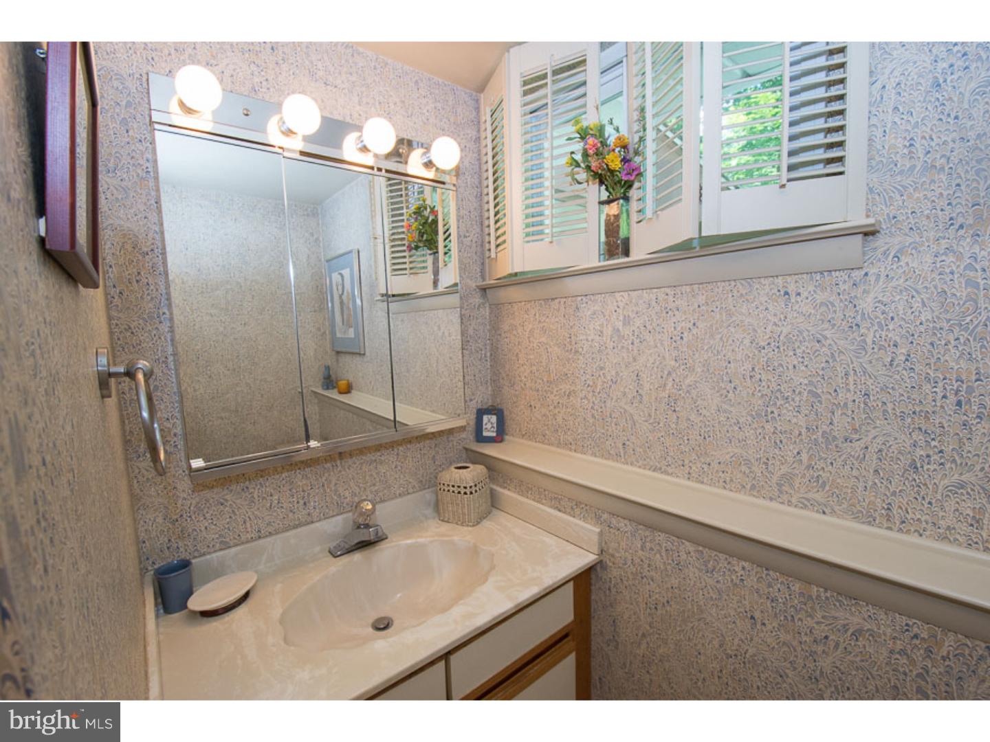 210 James Road Broomall, PA 19008 - Photo 24 of 25 Bathroom
