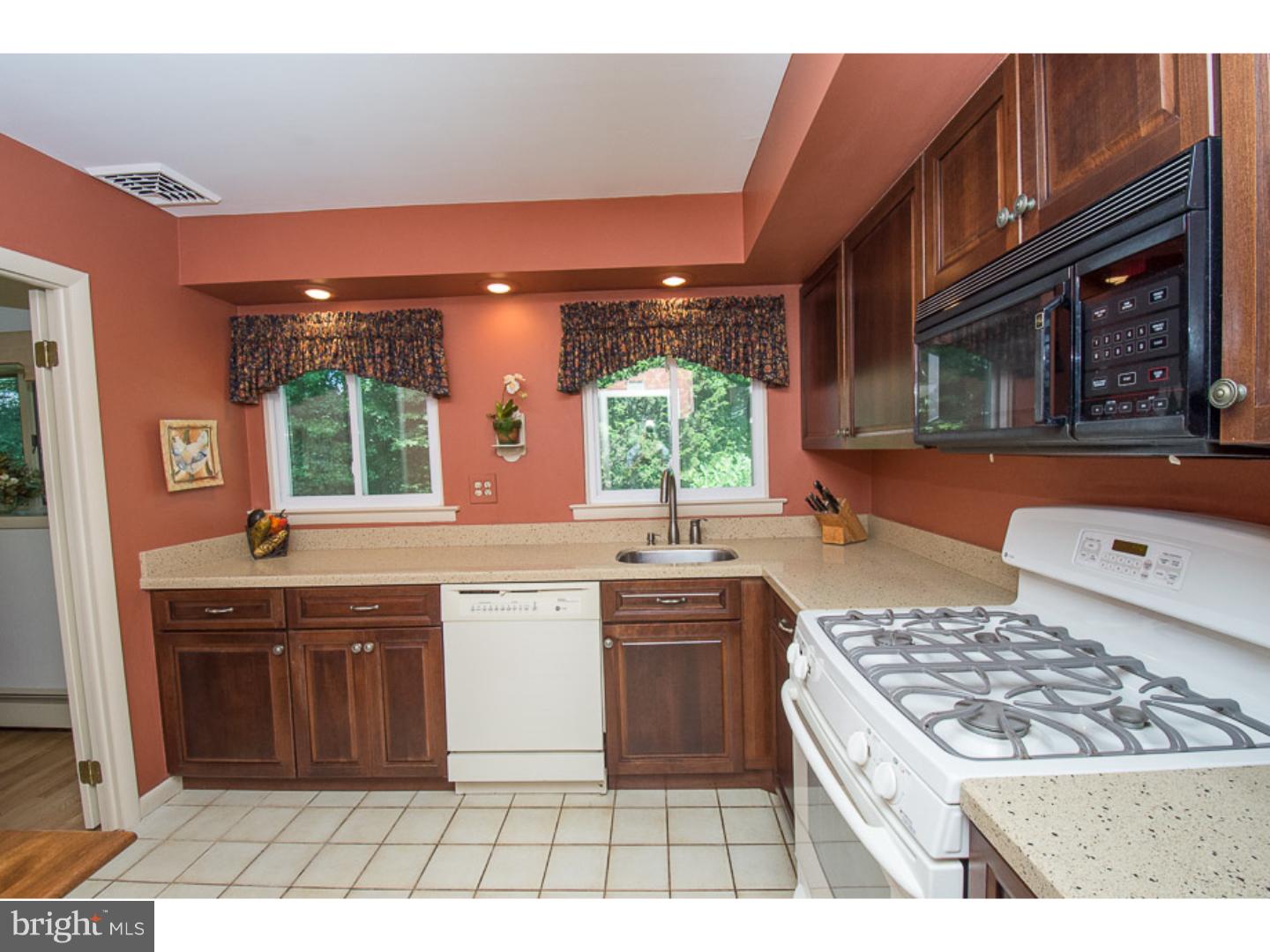 210 James Road Broomall, PA 19008 - Photo 10 of 25 Kitchen