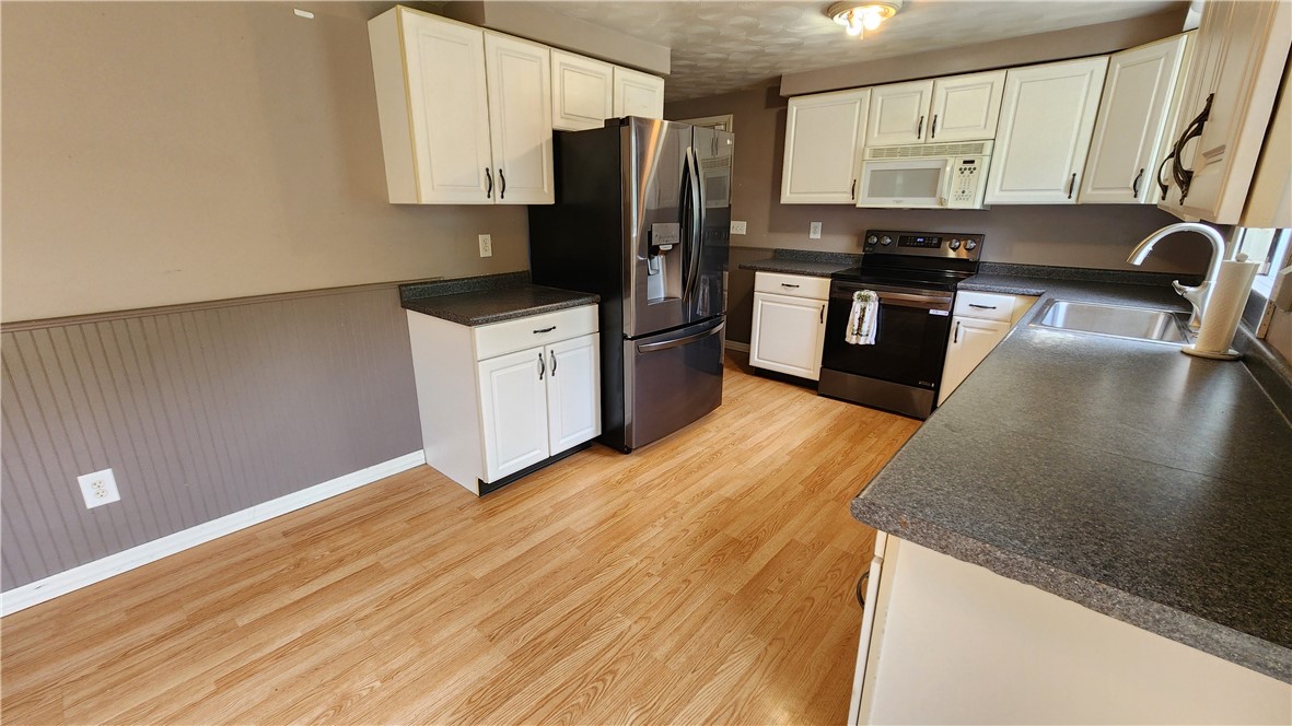 7383 Lakeside Road Ontario, NY 14519 - Photo 15 of 50