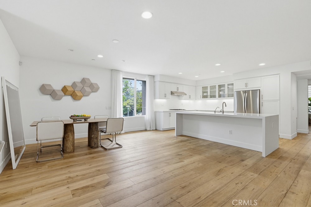 587 Rockefeller Irvine, CA 92612 - Photo 11 of 61