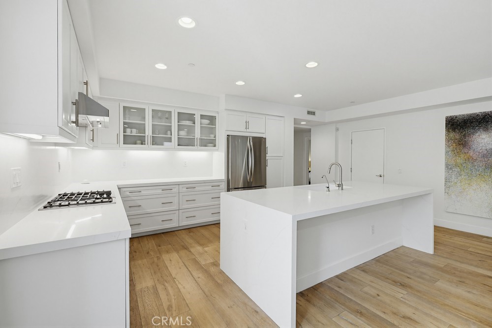 587 Rockefeller Irvine, CA 92612 - Photo 13 of 61
