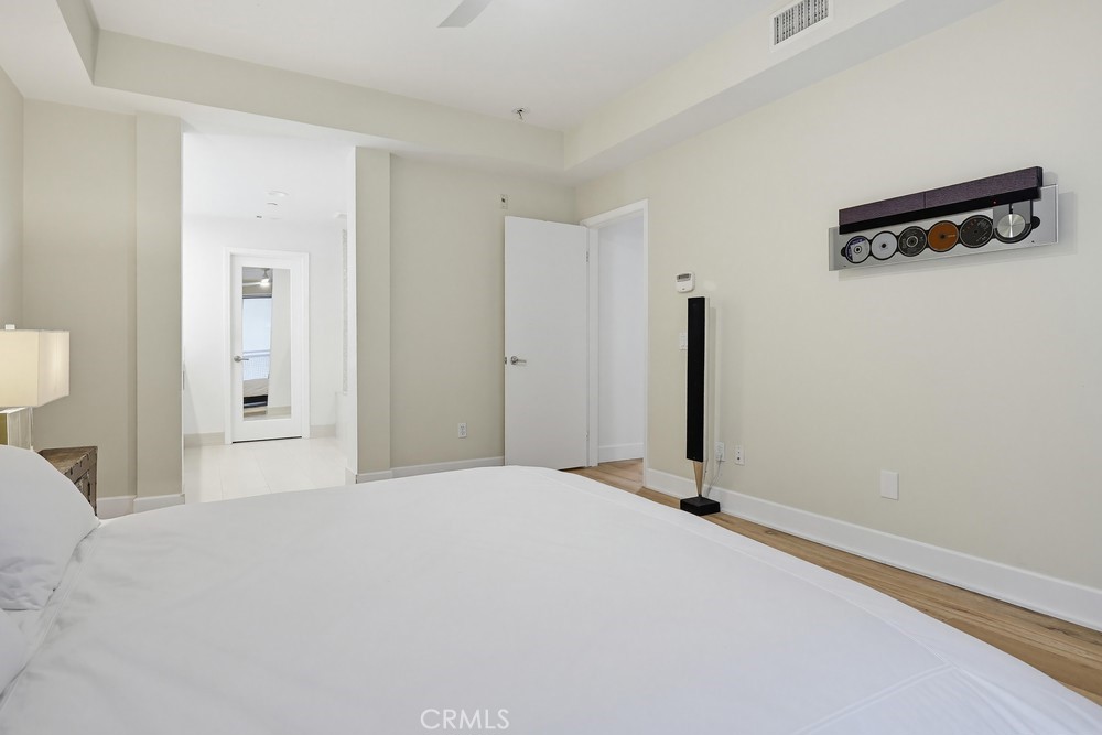 587 Rockefeller Irvine, CA 92612 - Photo 28 of 61