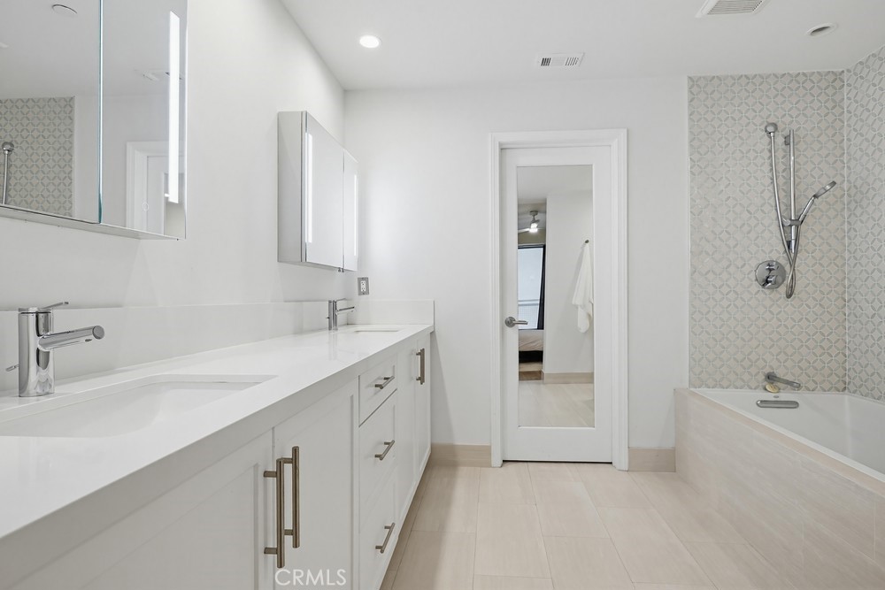 587 Rockefeller Irvine, CA 92612 - Photo 30 of 61