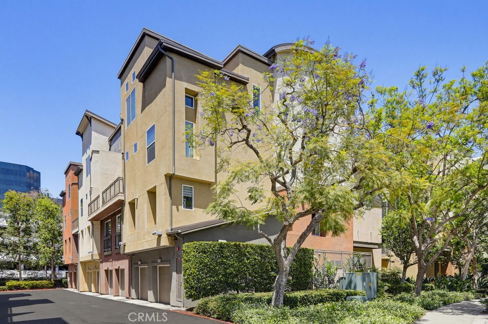 587 Rockefeller Irvine, CA 92612 - Photo 46 of 61