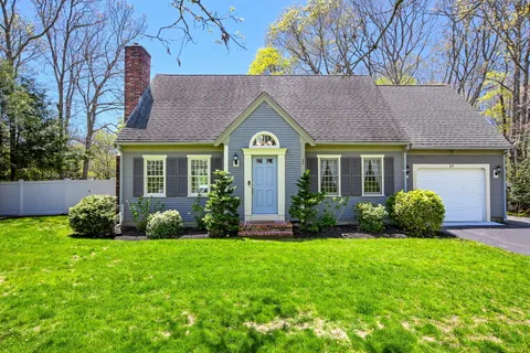 $812,000 | 27 Dogwood Drive, Forestdale, MA 02644