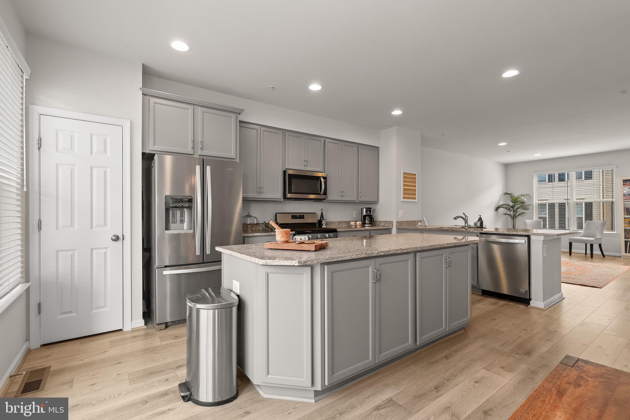 15713 Steamboat Way Silver Spring, MD 20906 - Photo 5 of 48 Kitchen