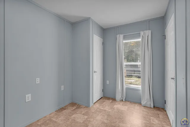 $40,000 | 149 Southeast Willow Way Street, Topeka, KS 66609