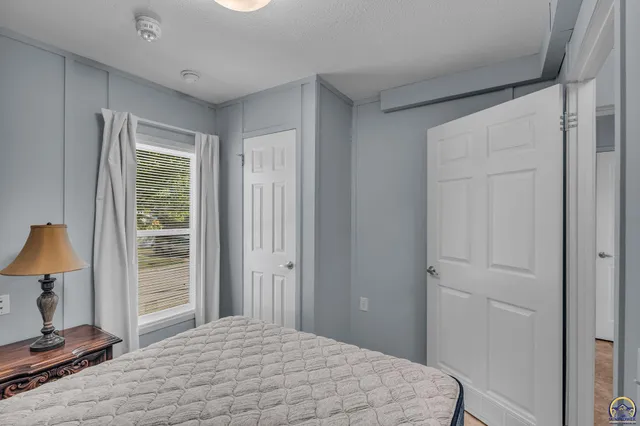 $40,000 | 149 Southeast Willow Way Street, Topeka, KS 66609