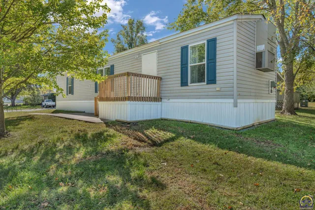 $40,000 | 149 Southeast Willow Way Street, Topeka, KS 66609